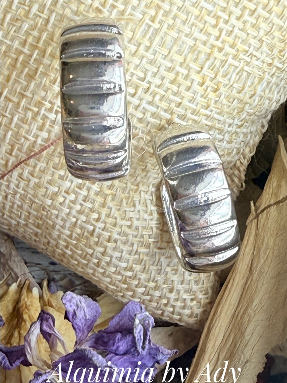 Alquimia Polished Silver Ribbed Hoop Earrings